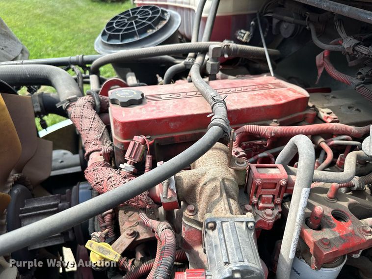 image for item MQ9381 2008 Freightliner M2 Business Class  tank truck