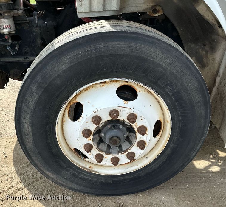 image for item MQ9381 2008 Freightliner M2 Business Class  tank truck