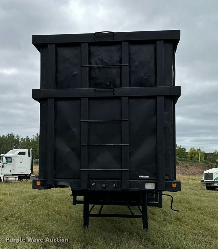 image for item MQ9428 1991 Transcraft  refuse  trailer