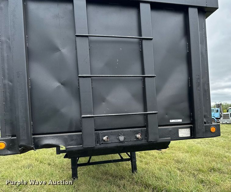 image for item MQ9428 1991 Transcraft  refuse  trailer