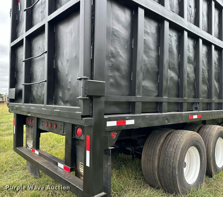 image for item MQ9428 1991 Transcraft  refuse  trailer