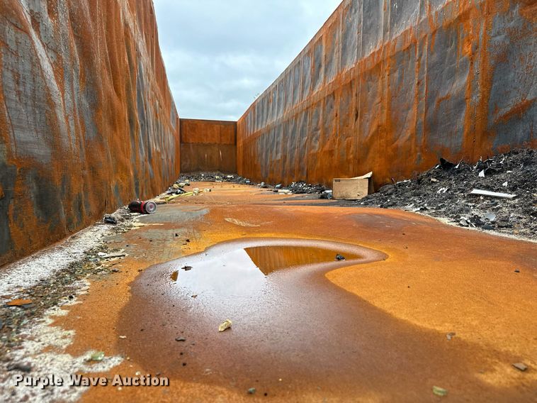 image for item MQ9428 1991 Transcraft  refuse  trailer