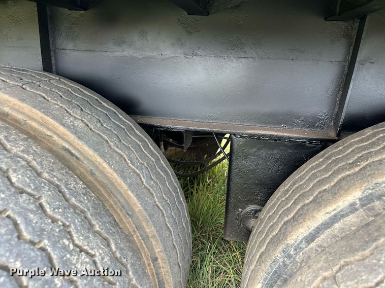 image for item MQ9428 1991 Transcraft  refuse  trailer