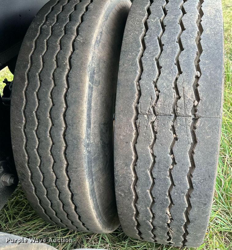 image for item MQ9428 1991 Transcraft  refuse  trailer