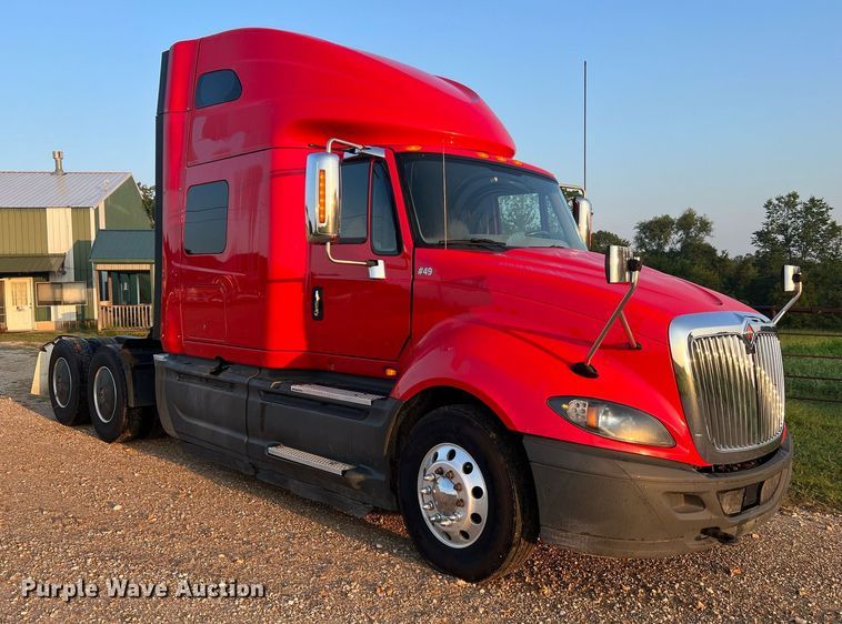 image for item NA9141 2017 International ProStar+ 122  semi truck