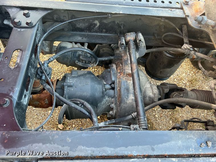 image for item NA9141 2017 International ProStar+ 122  semi truck