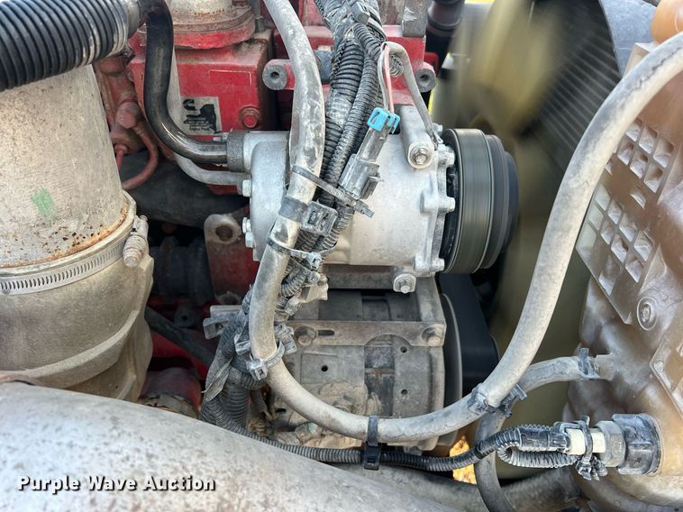 image for item NA9141 2017 International ProStar+ 122  semi truck