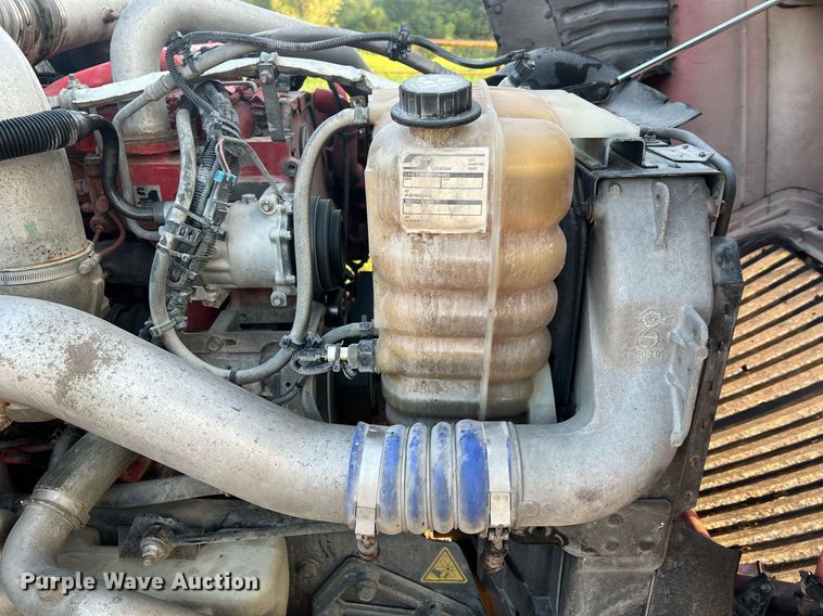 image for item NA9141 2017 International ProStar+ 122  semi truck