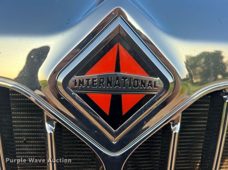 image for item NA9141 2017 International ProStar+ 122  semi truck