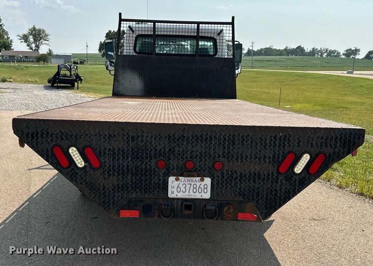 image for item NL9044 2005 Freightliner M106  flatbed truck