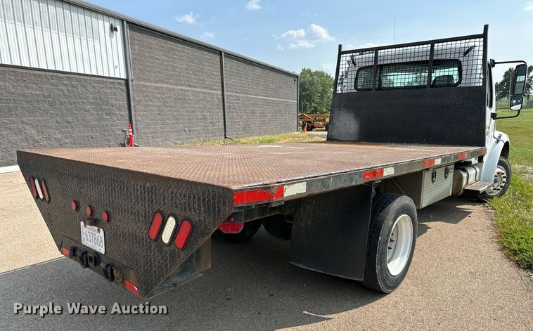 image for item NL9044 2005 Freightliner M106  flatbed truck
