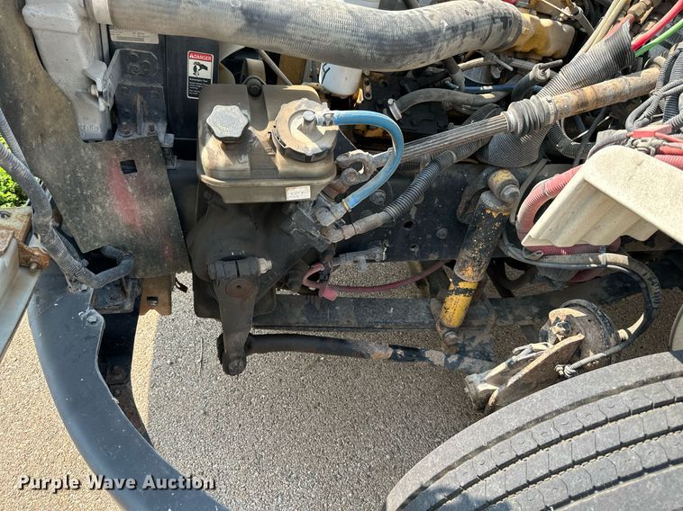 image for item NL9044 2005 Freightliner M106  flatbed truck