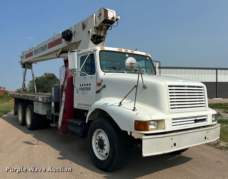 image for item NL9045 1999 International 2654  crane truck