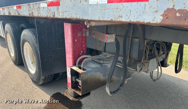 image for item NL9045 1999 International 2654  crane truck