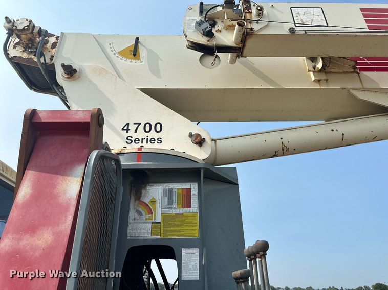 image for item NL9045 1999 International 2654  crane truck