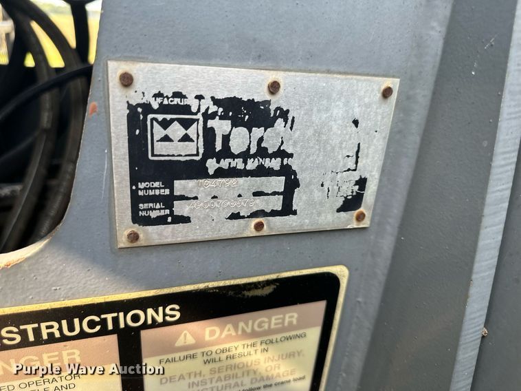 image for item NL9045 1999 International 2654  crane truck