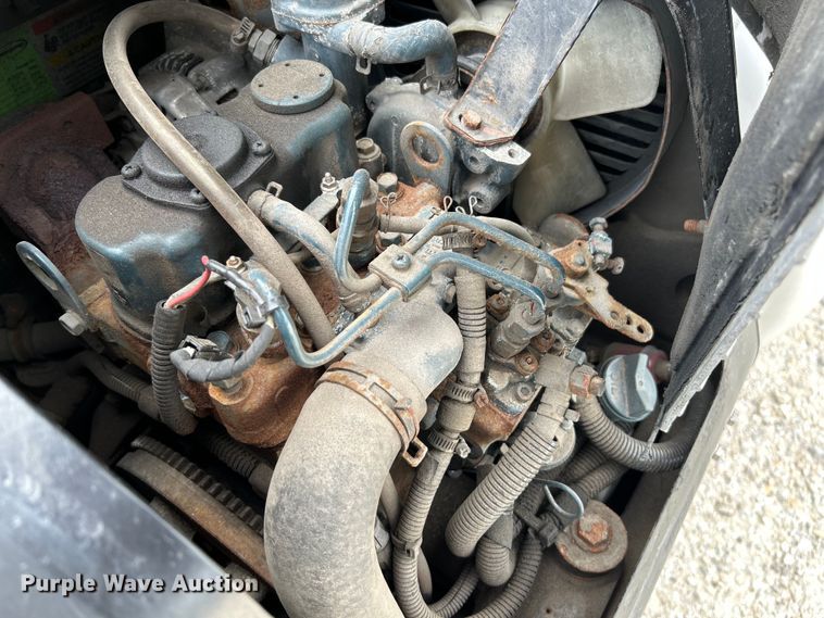 image for item NL9645 2017 Peterbilt 579  truck cab and chassis