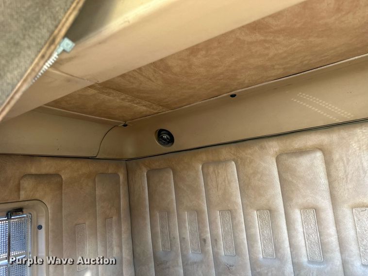 image for item NP9415 1980 International COF-9670  semi truck