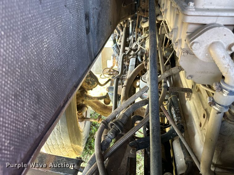 image for item NP9415 1980 International COF-9670  semi truck