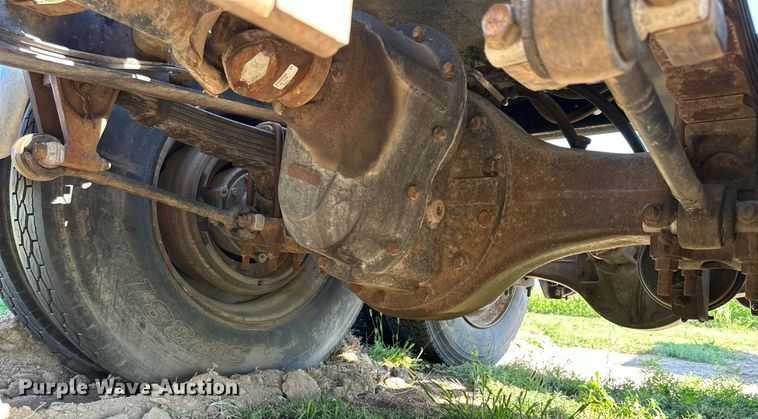 image for item NP9415 1980 International COF-9670  semi truck