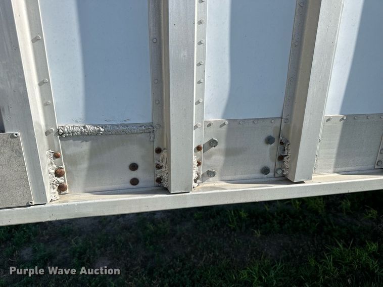 image for item NP9416 Cornhusker 800C43FT  grain trailer