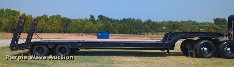 image for item NT9425 1994 Nuttall 235E equipment trailer