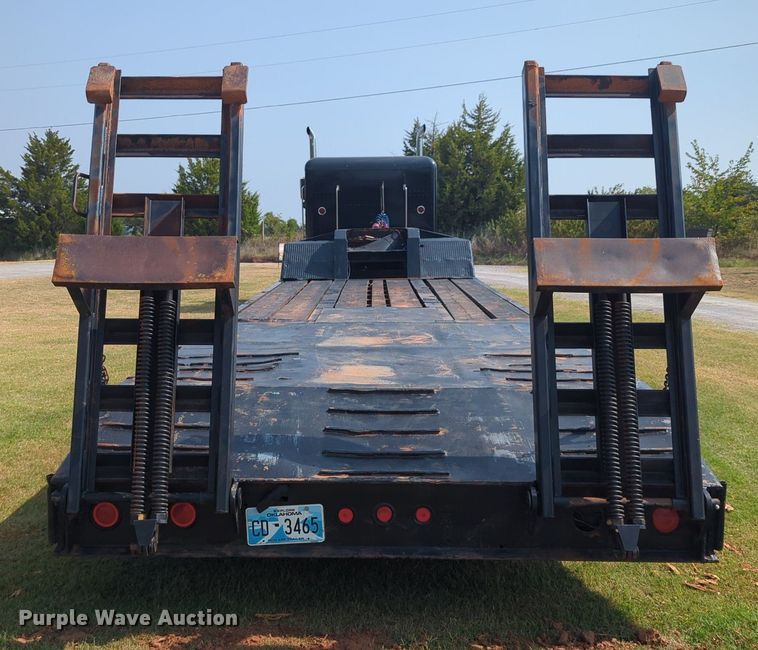image for item NT9425 1994 Nuttall 235E equipment trailer