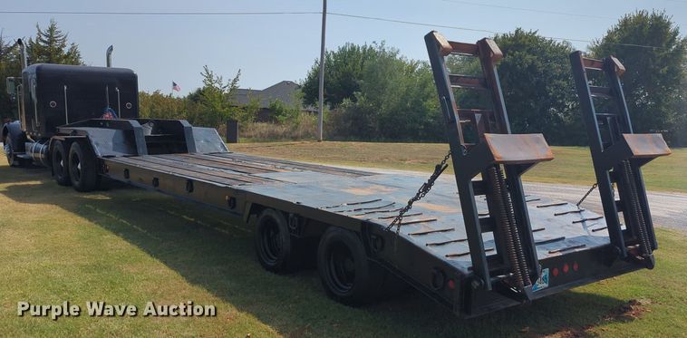 image for item NT9425 1994 Nuttall 235E equipment trailer