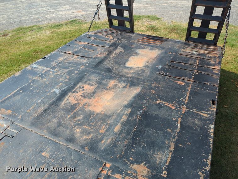 image for item NT9425 1994 Nuttall 235E equipment trailer