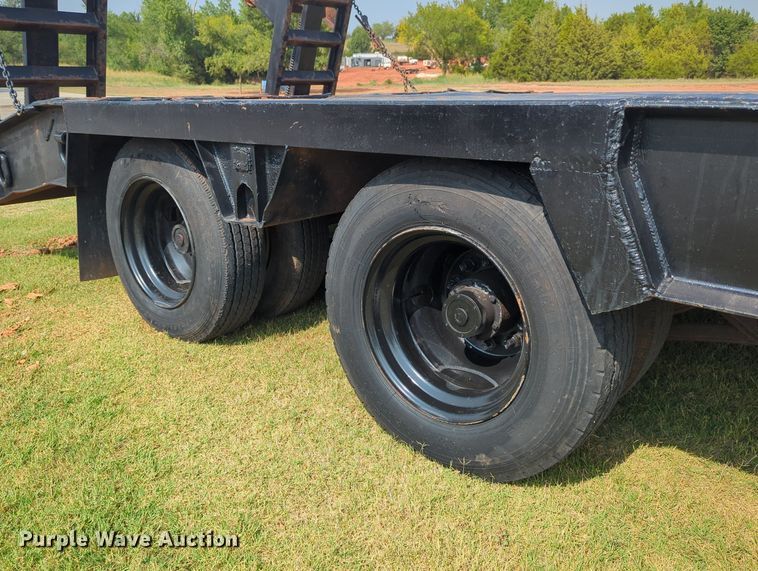 image for item NT9425 1994 Nuttall 235E equipment trailer