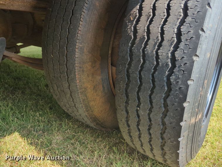 image for item NT9425 1994 Nuttall 235E equipment trailer