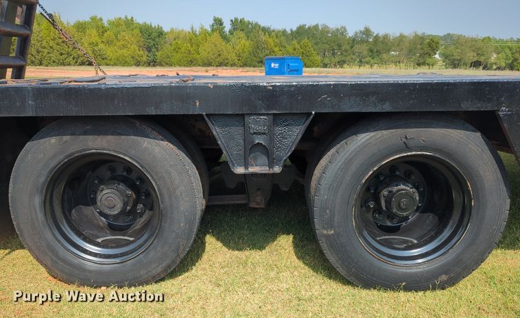 image for item NT9425 1994 Nuttall 235E equipment trailer
