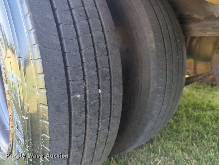 image for item NT9425 1994 Nuttall 235E equipment trailer