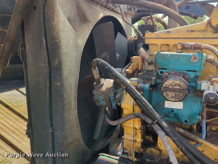 image for item NT9426 1981 Peterbilt 359  semi truck