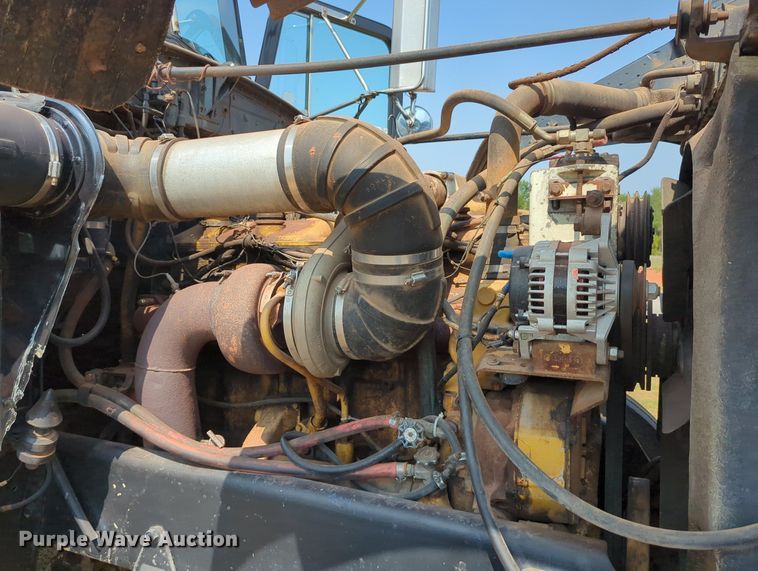 image for item NT9426 1981 Peterbilt 359  semi truck