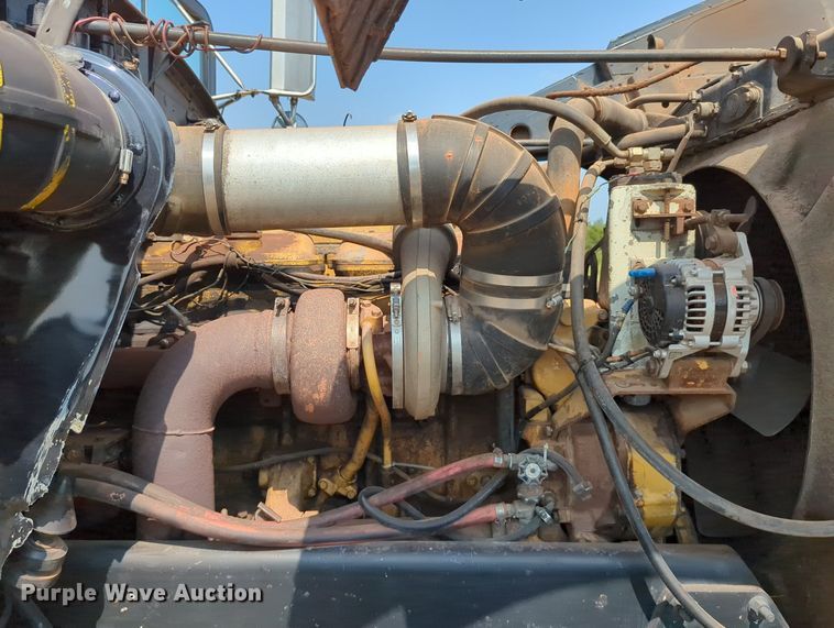 image for item NT9426 1981 Peterbilt 359  semi truck