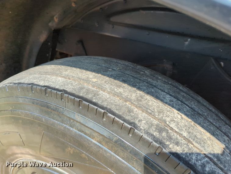 image for item NT9426 1981 Peterbilt 359  semi truck