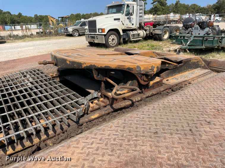 image for item NT9511 2010 Peterbilt 367  winch truck