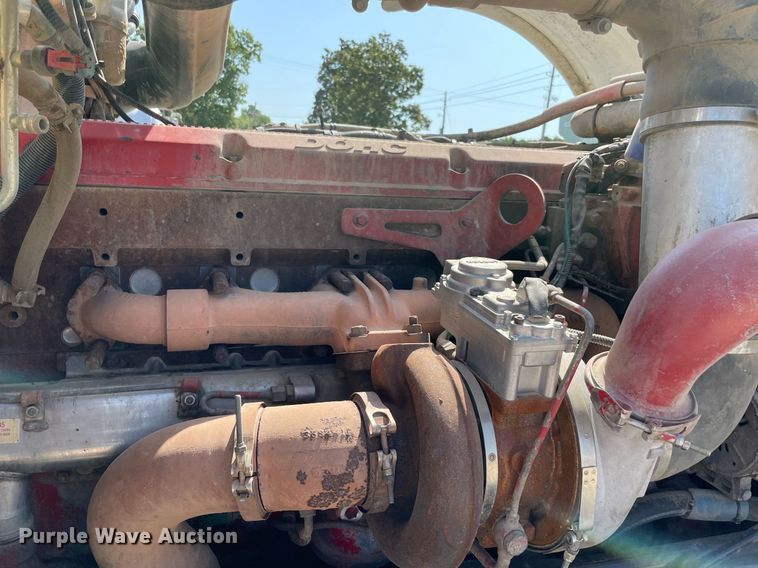 image for item NT9511 2010 Peterbilt 367  winch truck