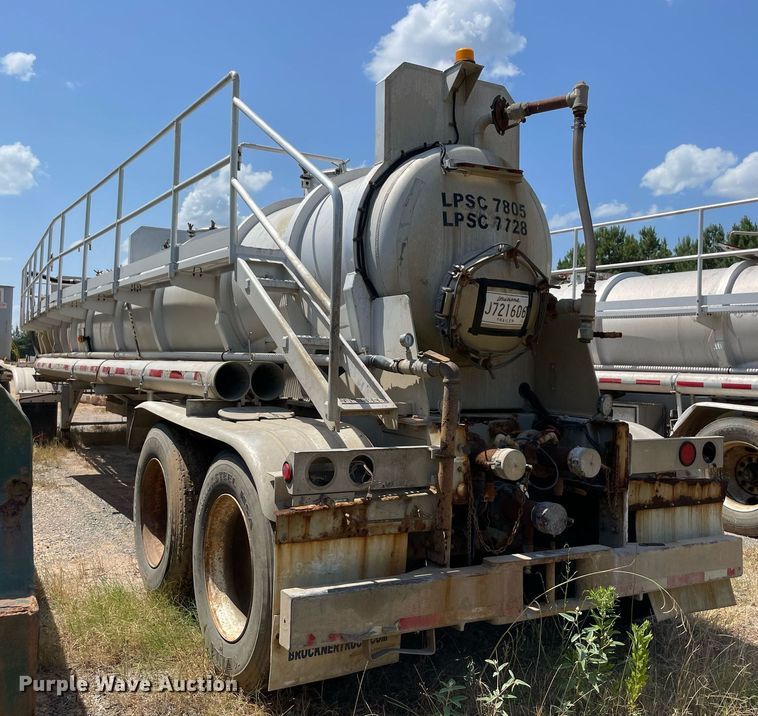 image for item NT9517 2015 Dragon  vacuum trailer