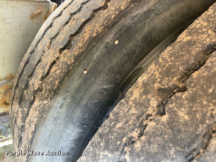 image for item NT9517 2015 Dragon  vacuum trailer