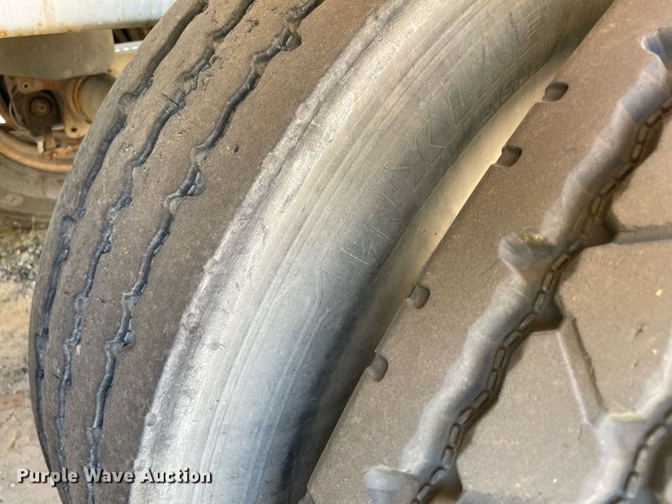 image for item NT9517 2015 Dragon  vacuum trailer