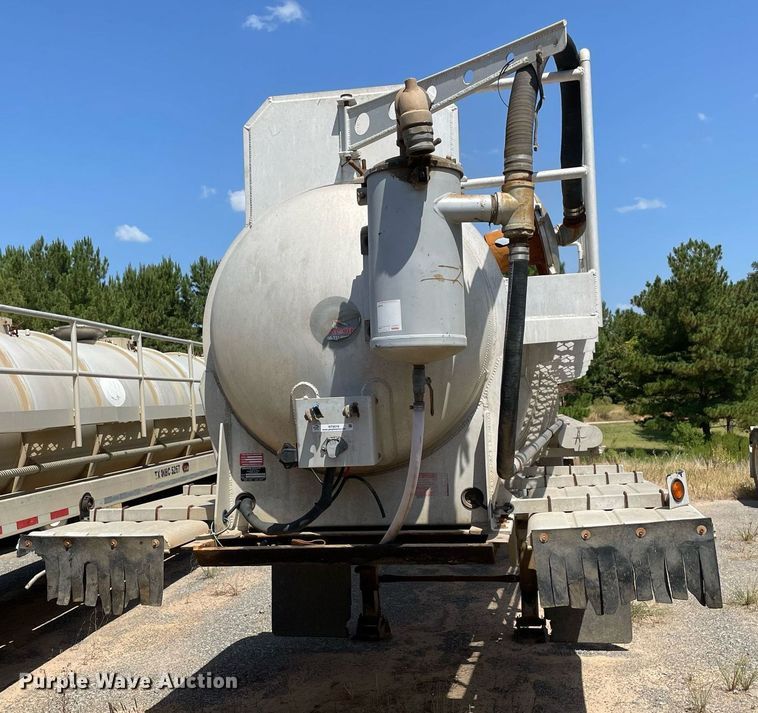 image for item NT9518 2015 Dragon  vacuum trailer