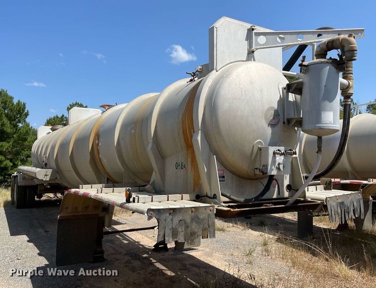 image for item NT9518 2015 Dragon  vacuum trailer