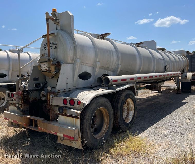 image for item NT9518 2015 Dragon  vacuum trailer