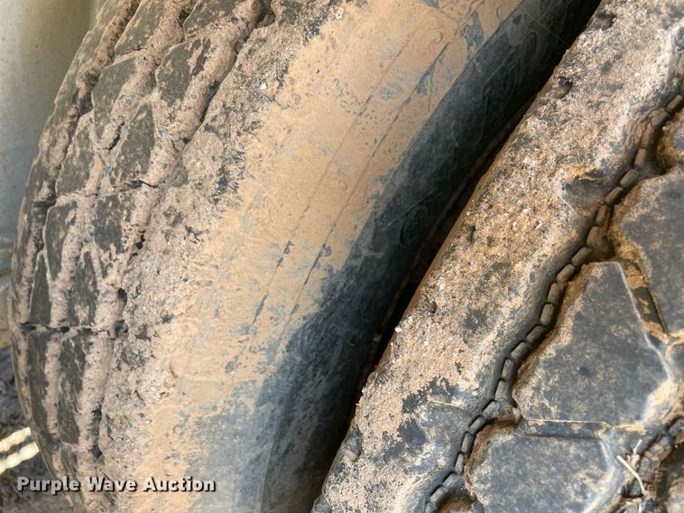 image for item NT9518 2015 Dragon  vacuum trailer