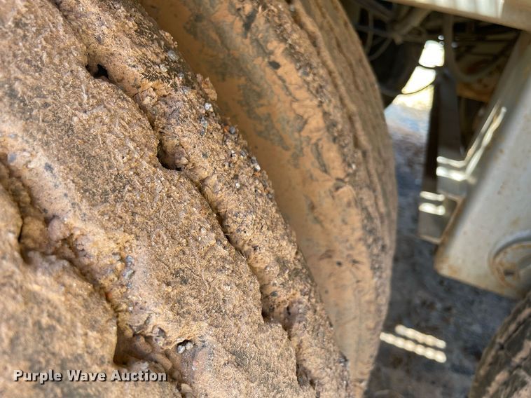 image for item NT9518 2015 Dragon  vacuum trailer