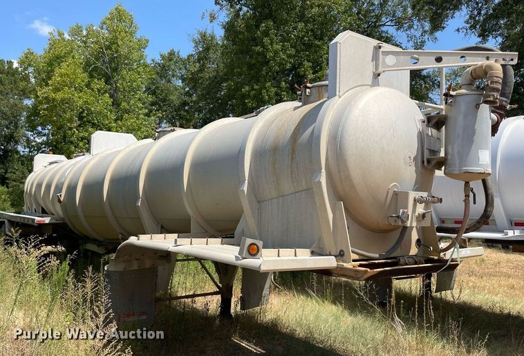 image for item NT9519 2015 Dragon  vacuum trailer