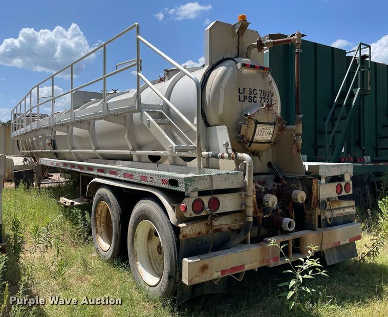 image for item NT9519 2015 Dragon  vacuum trailer