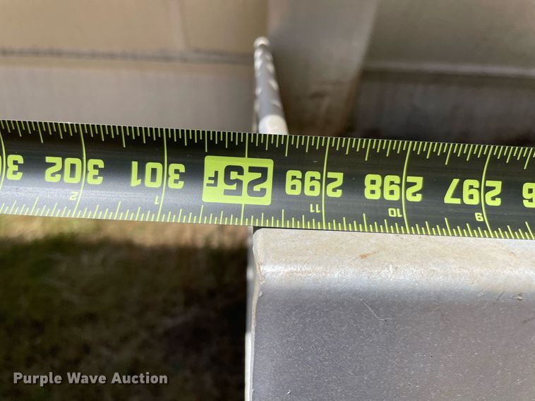 image for item NT9520 2007 Dragon  vacuum trailer